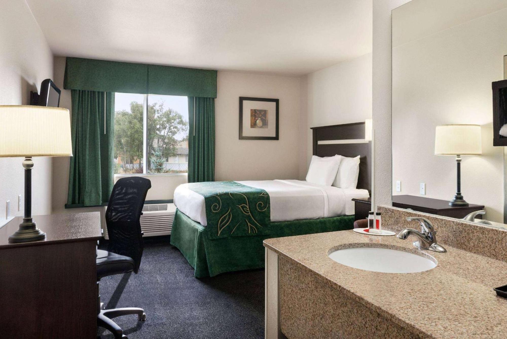 Travelodge by Wyndham McAlester Eksteriør billede